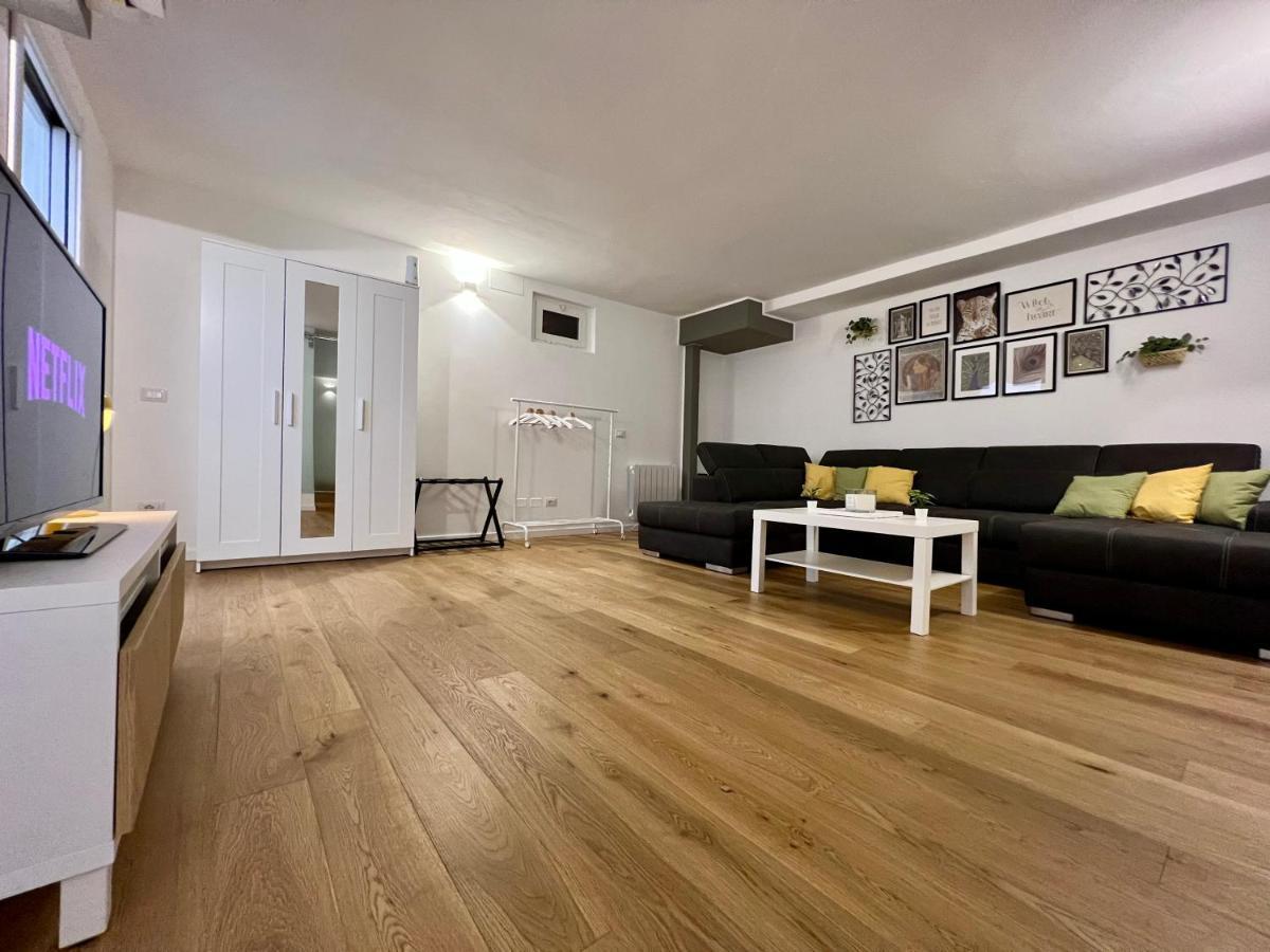 Central Luxe Haven Apartment Milano Ngoại thất bức ảnh