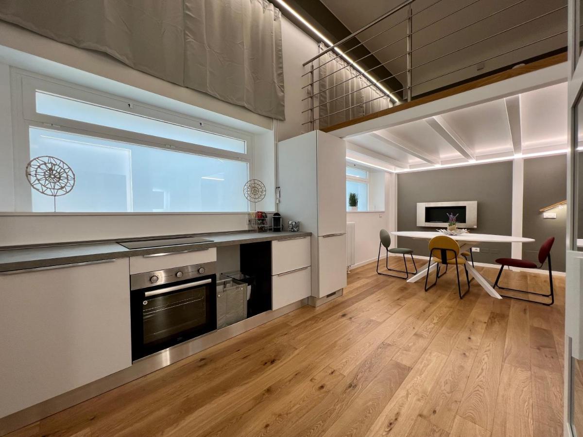 Central Luxe Haven Apartment Milano Ngoại thất bức ảnh