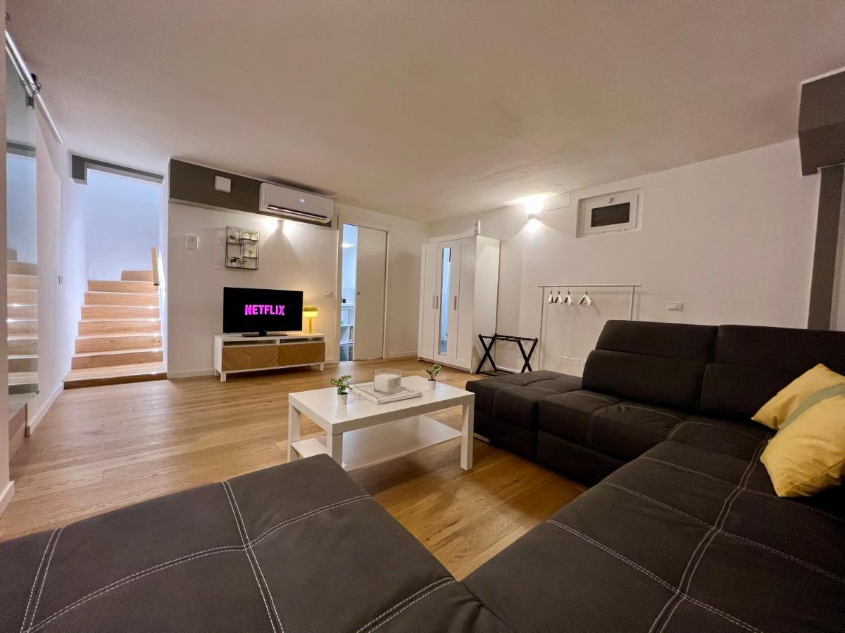 Central Luxe Haven Apartment Milano Ngoại thất bức ảnh